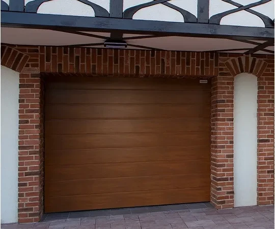 Ворота секционные Alutech Prestige 2750x2500 Dark Oak Smooth M гофр Ворота секционные Alutech Prestige 2750x2500 Dark Oak Smooth M гофр
